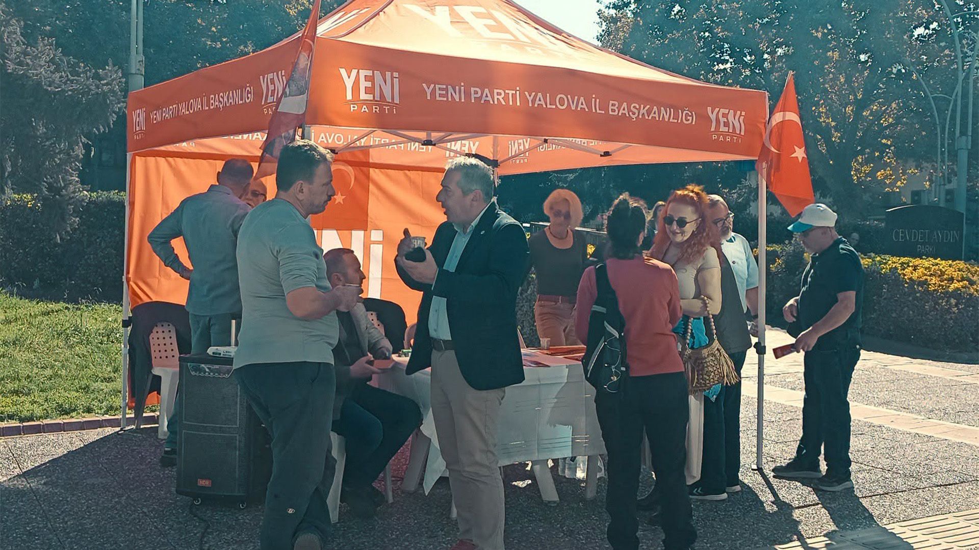 Yeni̇ Parti Sahada Aktif Çalışıyor (2)