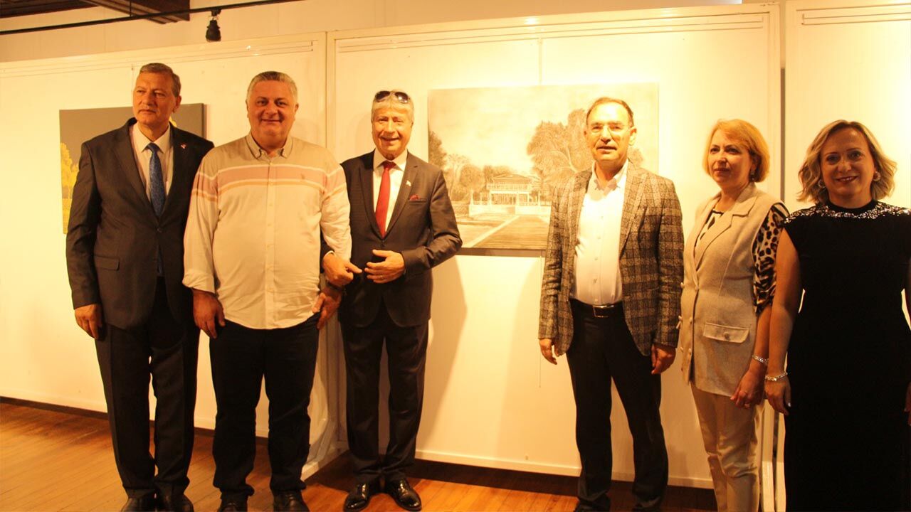 Yürüyen Köşk’ün Farklı Halleri Sanatseverlerden Yoğun İlgi Gördü (10)
