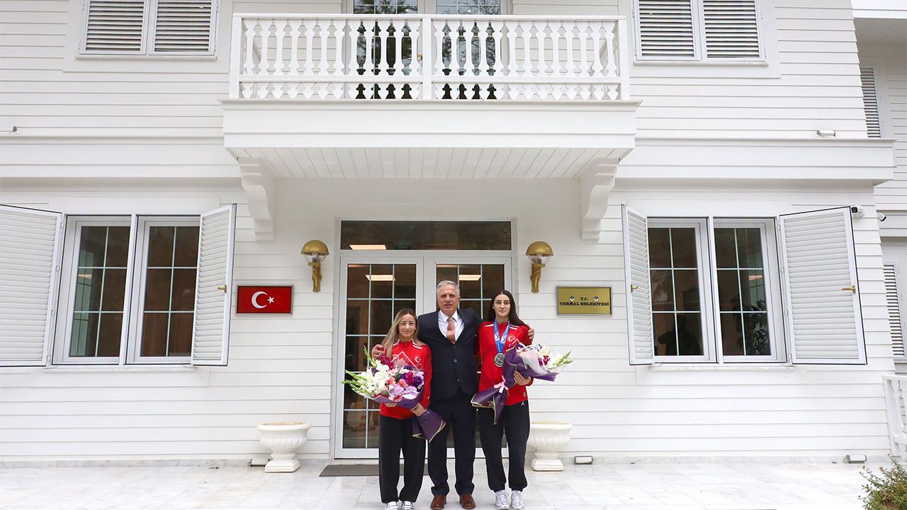 Dünya İkincisi Şevval Termal’de Gururla Karşılandı (1)