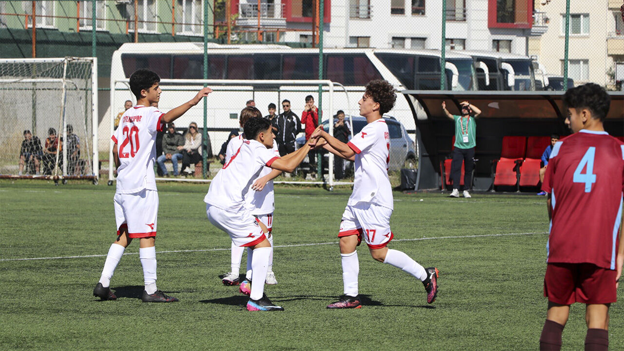 S.k. Çiftlikköy Spor Altyapı Takımları Haftayı 2 Galibiyet Ve 1 Beraberlikle Tamamladı (10)