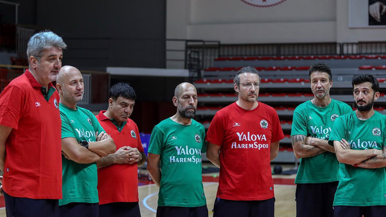 Yalova’nın Dev Adamları Fenerbahçe’yi Ağırlıyor (3)